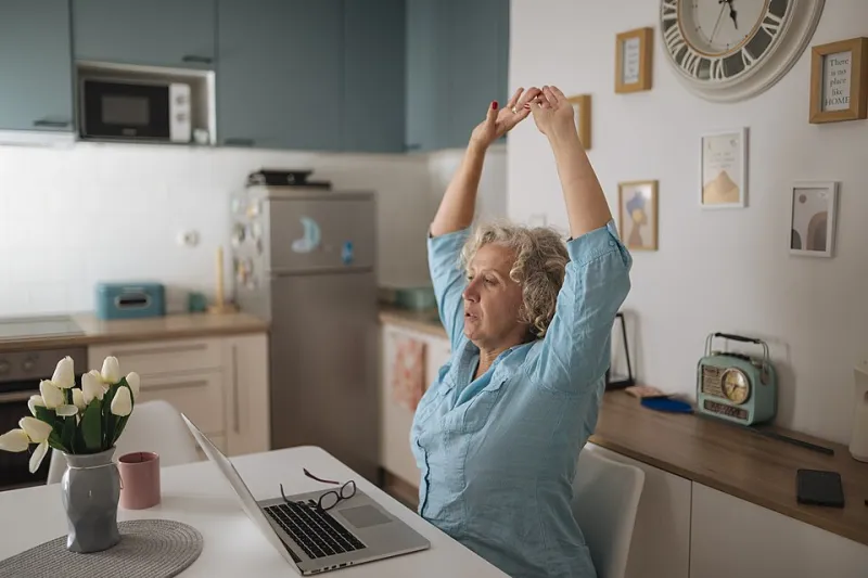 Meet the 10-Minute Reset: Turning Your Afternoon Crash Into a Self-Care Ritual