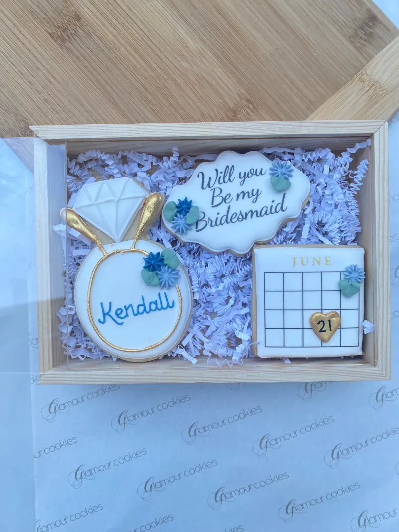 She Got a Cookie and Said Yes: The Bridesmaid Proposal Trend With a Japanese Twist